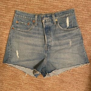 Levi’s ribcage shorts